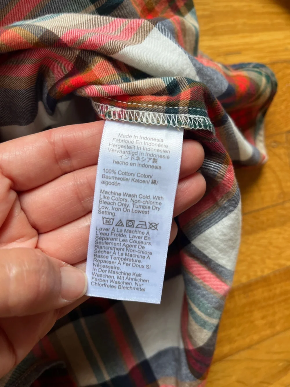 J. Crew women’s plaid shirt tartan white red preppy M normcore cabincore soft!